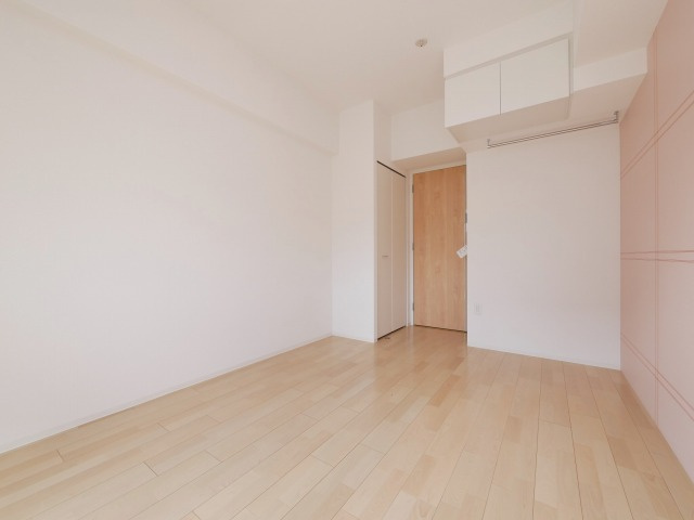 SERENiTE本町refletの内装