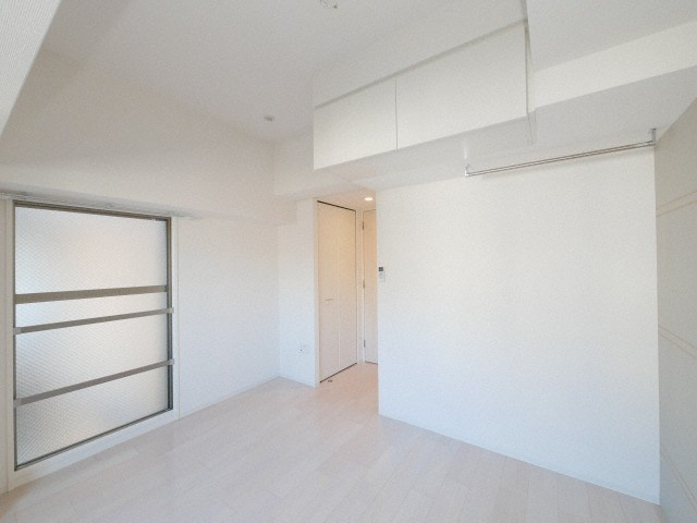 SERENiTE本町refletの内装