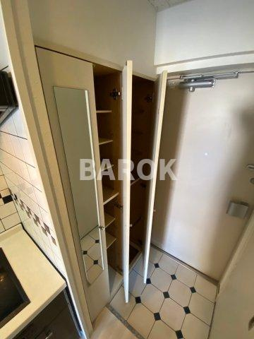 福岡市博多区博多駅南２丁目の賃貸マンションの玄関