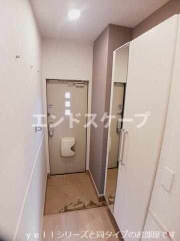 ヴィア　ラッテアの玄関|高崎、前橋のお部屋探しはエンドスケープまで！お客様の理想お聞かせ下さい♪