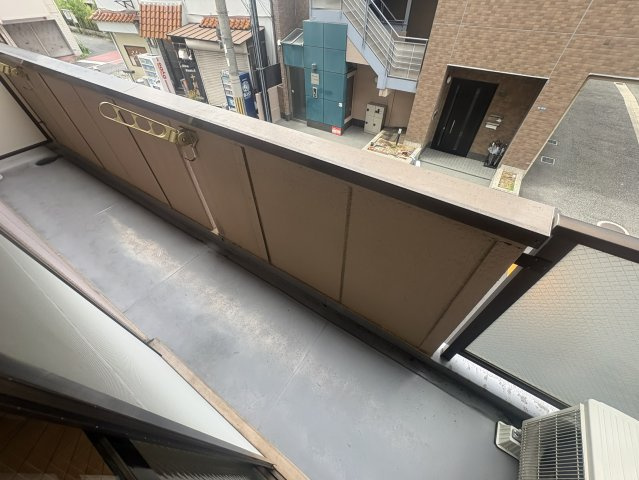 ファインコート江坂のバルコニー