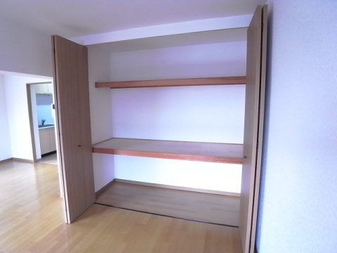 夙川安井町パークハイムの収納