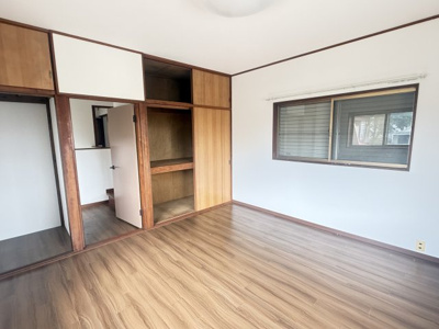 【洋室】 | 市原市磯ヶ谷戸建貸家 | 2階・8帖和室