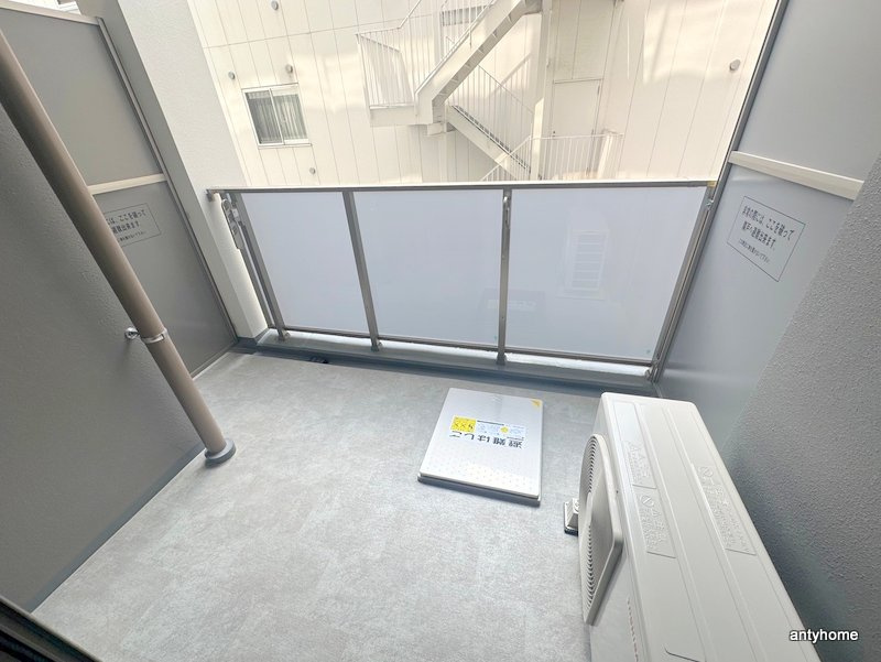 アーバネックス本町Ⅱ 仲介手数料無料のバルコニー