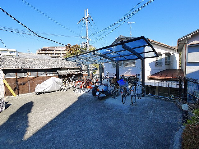 シェーヌ東生駒のその他共用部分|自転車置き場