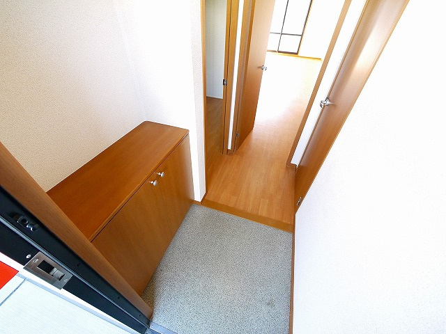 シェーヌ東生駒の玄関|毎日通る玄関はこちらです