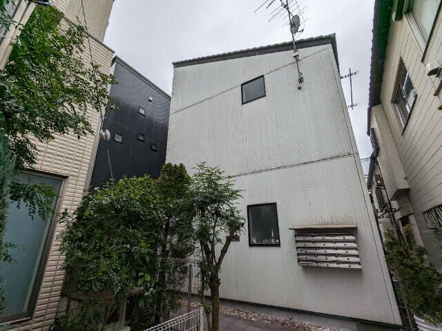サンフラワーガーデン螢坂の外観