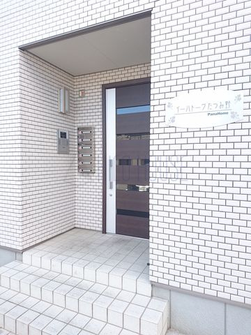 イーハトーヴたつみ野のエントランス