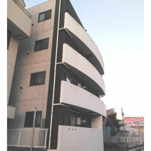川崎市宮前区有馬２丁目の賃貸マンションの外観