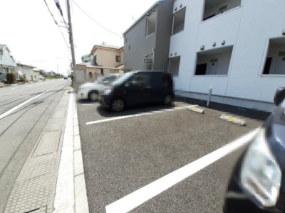 【駐車場】 | ゼラニウム | 駐車場です
