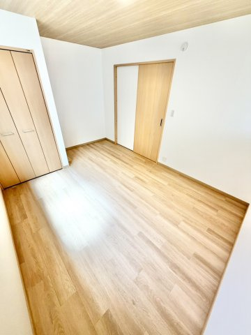 さいたま市浦和区仲町4丁目中古戸建の洋室