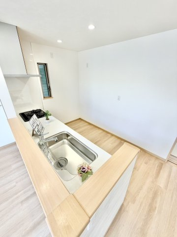 さいたま市浦和区仲町4丁目中古戸建のキッチン