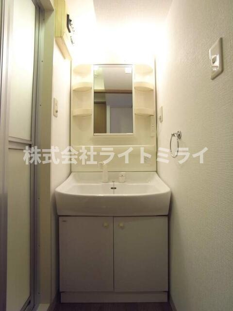 ジュネ本郷の洗面所