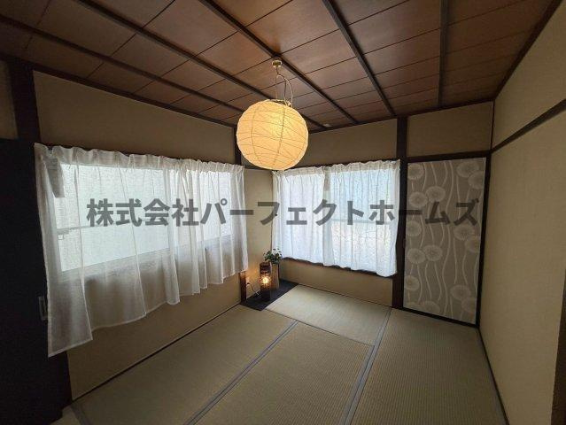 点野4丁目テラスハウス　賃貸の和室|和室、ちょっとしたくつろぎスペースにいかがでしょうか