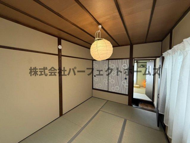 点野4丁目テラスハウス　賃貸の和室|柔らかい畳が心地よい和室