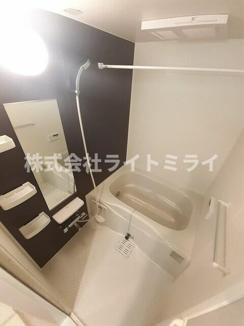 ウイステリア関口の浴室
