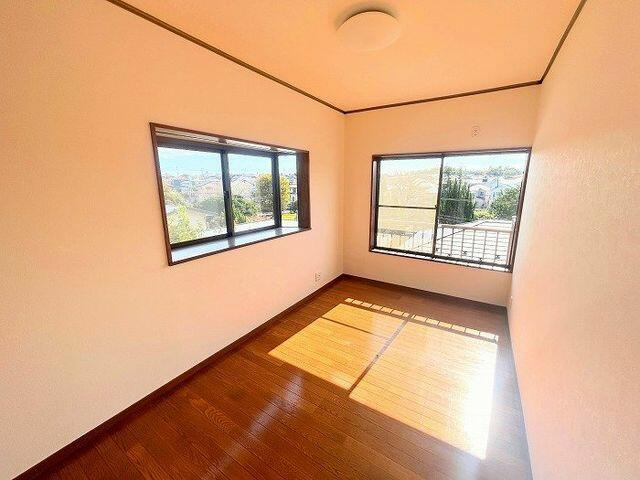 千葉市若葉区大宮台４丁目１９－２のその他|２階南側洋室　約５帖