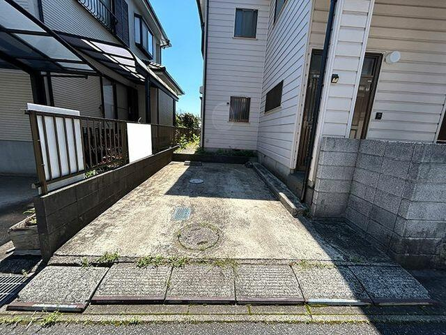 千葉市若葉区大宮台４丁目１９－２のその他|駐車幅約５．２ｍ×３．３ｍ