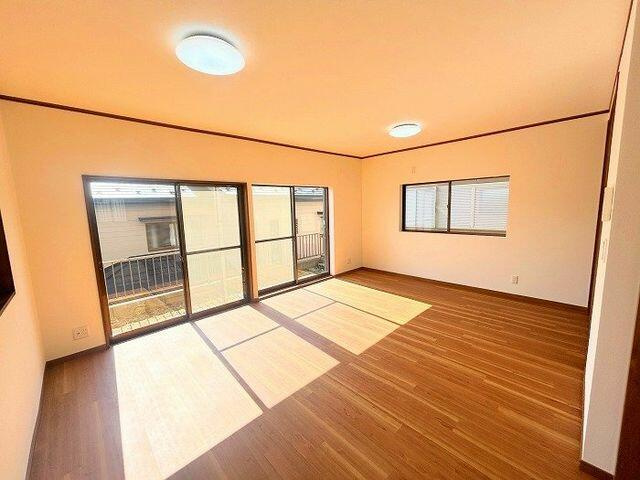 千葉市若葉区大宮台４丁目１９－２の洋室