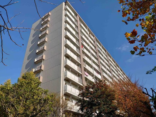 新松戸南パークハウスＢ棟の外観