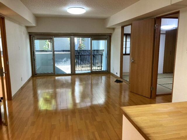 小根本コンドのその他|賃貸前の写真です