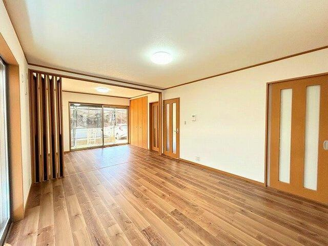 千葉市中央区松ケ丘町１１２－３の居間・リビング