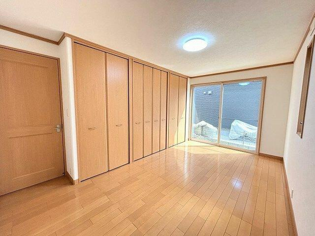 千葉市中央区浜野町５６５－４１のその他|１Ｆ南西側洋室　約８．１帖