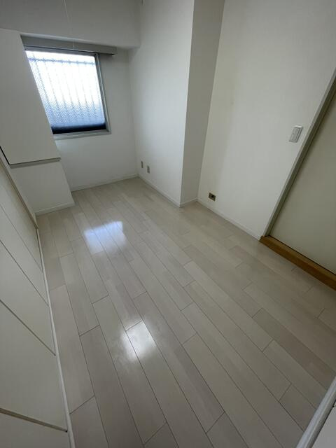 ニュー西船橋マンションの洋室
