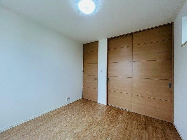 松戸市小金原９丁目２８－６のその他|２階南東洋室の様子
