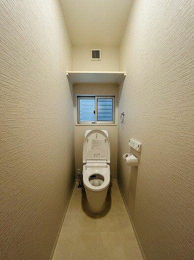 松戸市小金原９丁目２８－６のトイレ|１階トイレは新品です