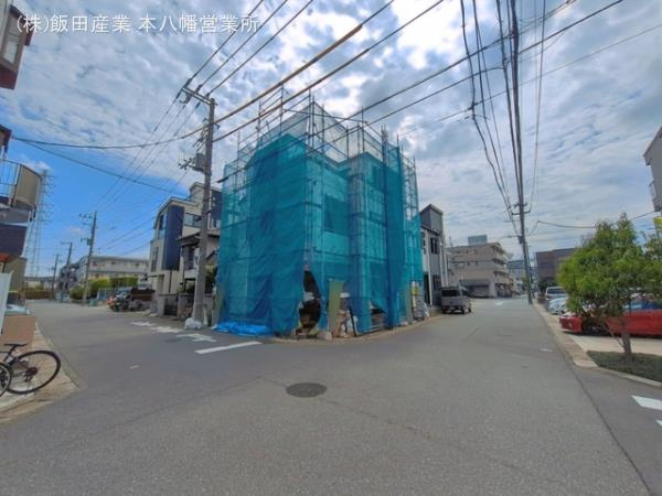 市川市塩焼３丁目１７番の前面道路含む現地写真