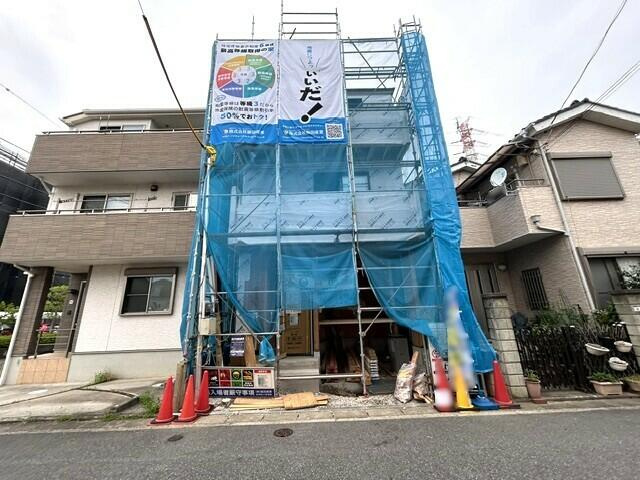 市川市日之出７番２４の前面道路含む現地写真