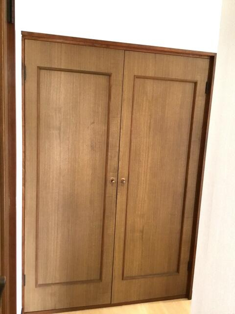 市川市北国分中古住宅１棟のその他|１階の階段下収納扉