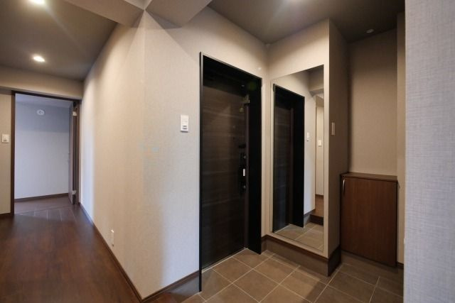S-RESIDENCE平尾WESTの玄関