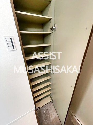 武蔵野市吉祥寺本町１丁目の賃貸マンションの収納