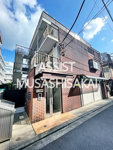 武蔵野市吉祥寺本町１丁目の賃貸マンションのエントランス