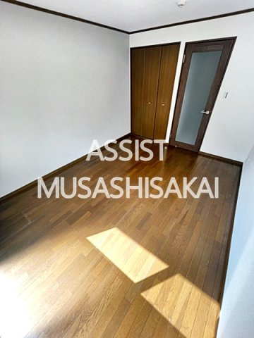 武蔵野市吉祥寺本町１丁目の賃貸マンションの寝室|写真：設備同仕様の別物件です