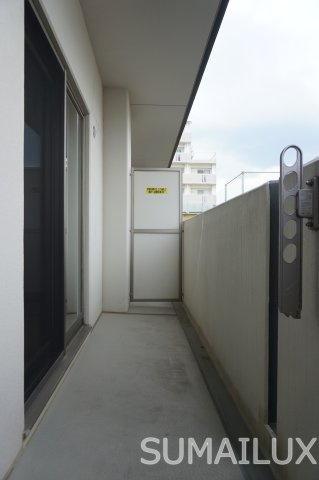 ローゼンハイム新大江のバルコニー