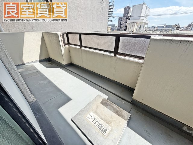 【バルコニー】 | 伊藤ビル