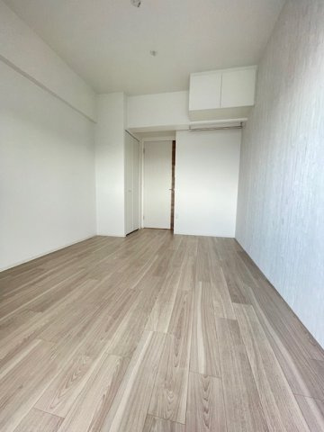 【居間・リビング】セレニテ九条リアン 