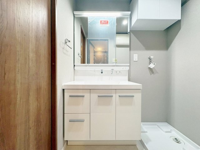 エンゼルハイム金町（2階部分）／仲介手数料無料／新規フルリノベーションの独立洗面台