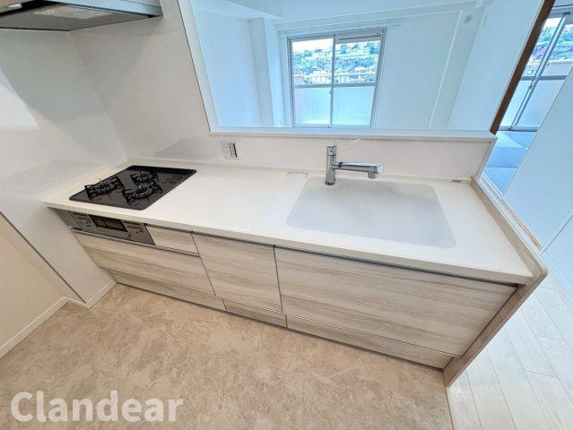 竹の塚ハイツの玄関|ドキドキの新生活も、安心してスタート。ぴったりの住まいを見つけませんか？クランディアが一緒に住まい選びをサポートします‼　まずは、お気軽にお問合せください　＃クランディア