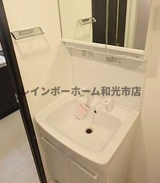 スプレスター平和台の独立洗面台
