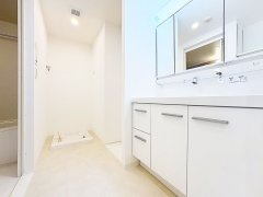 コスモクラルテ西船橋（5階部分）／仲介手数料無料／新規フルリノベーションの独立洗面台