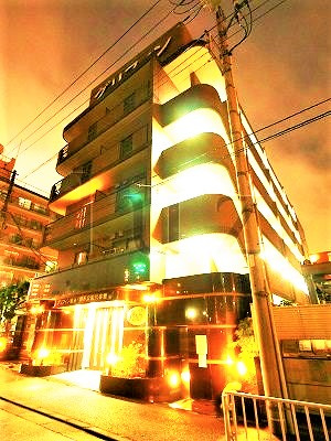 グリフィン横浜岡野公園弐番館の外観