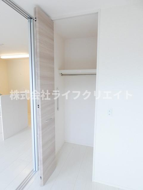 雅弐番館の収納