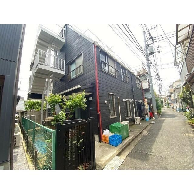 国松ビルの外観