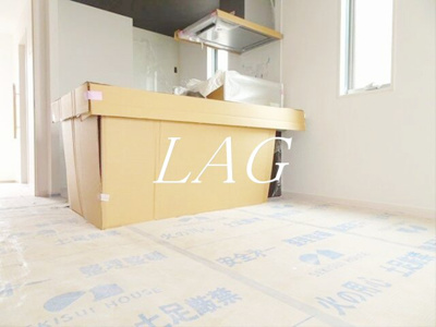 【居間・リビング】 | ミラコロエッフェ | 洋室のお部屋です。