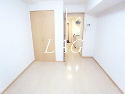 【居間・リビング】 | ウーノグランデ | 洋室のお部屋です。