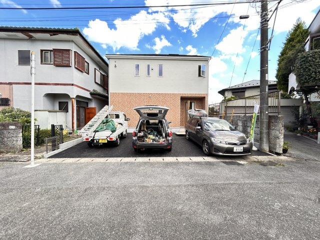 【Cradle garden】宇都宮市野沢町 第5 全1棟の前面道路含む現地写真|〇1号棟〇
建築中の工程を確認できるのがは今ならではのメリットです。
周辺環境を含め、今からチェックがおすすめです。
先ずはお気軽にお問合せください！
※2026年8月撮影